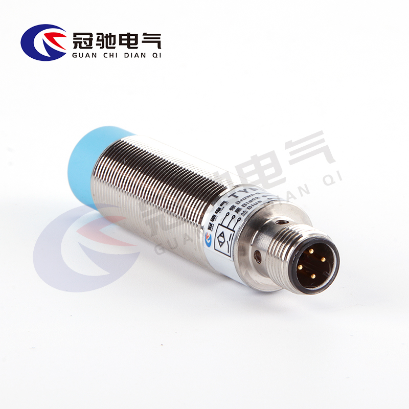 M18金属接近开关GC18Y-08NKH感应开关航空接头插拔式传感器常开
