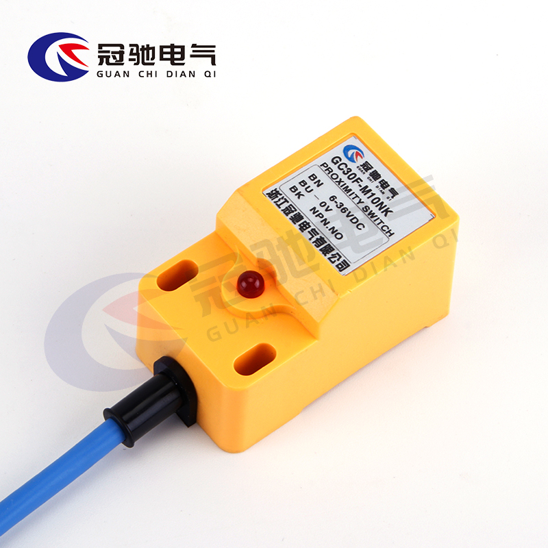 GC30F-M10NK接近感应开关方形金属传感器 直流三线常开 24V